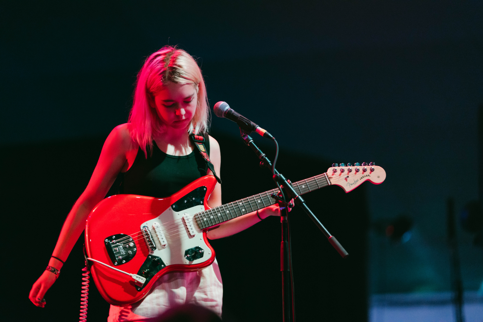 snail-mail-in-concert-guitar snail mail