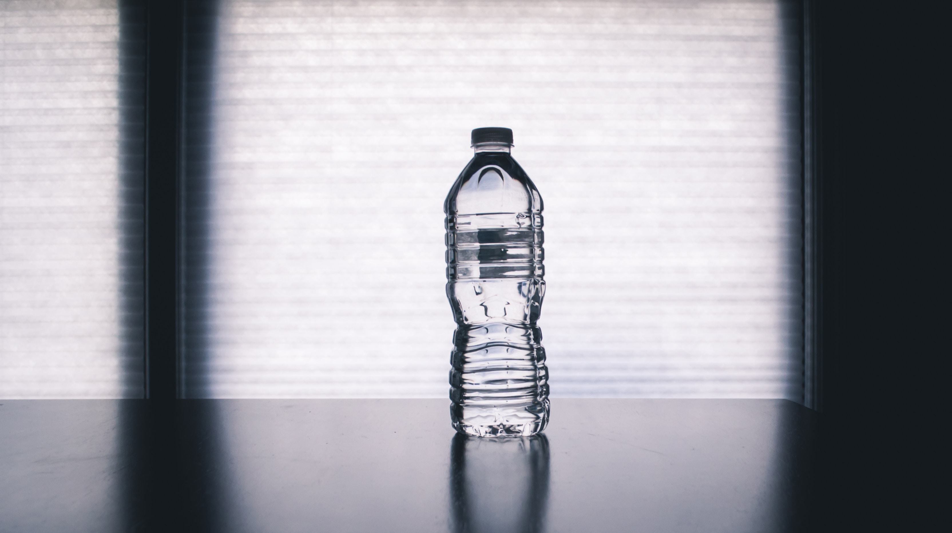 steve-johnson-625117-unsplash พลาสติก